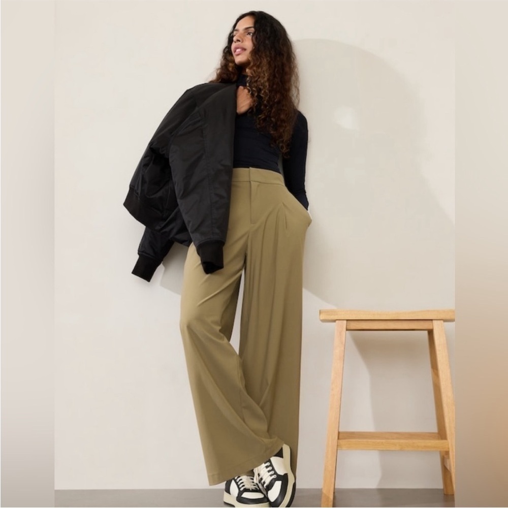 NEW! Athleta Olive Green Pinnacle High Rise Trouser - Multiple (#472041) 🕶️